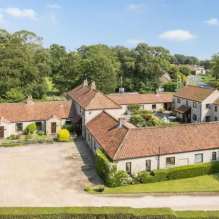 Byre - Uk49957 * Pickering