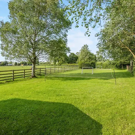Byre - Uk49957 * פיקרינג